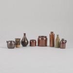 587563 Miniature vases